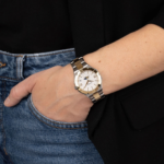 Balmain horloge B45923922 bezet met 0.04ct diamant